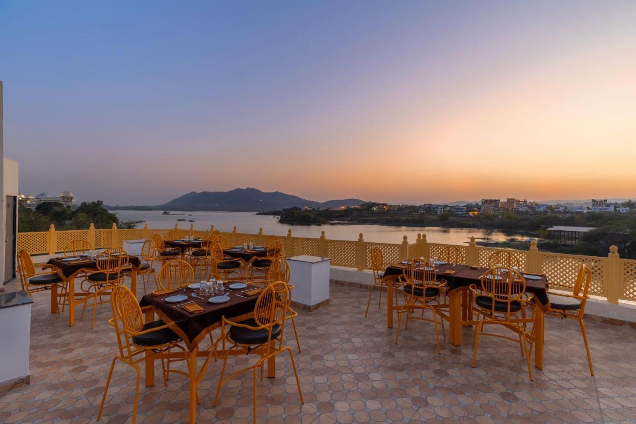 Hotel Haveli Jai Durga At Pichola Lake Udajpur Zewnętrze zdjęcie